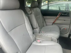 Toyota Highlander 2010 Blue