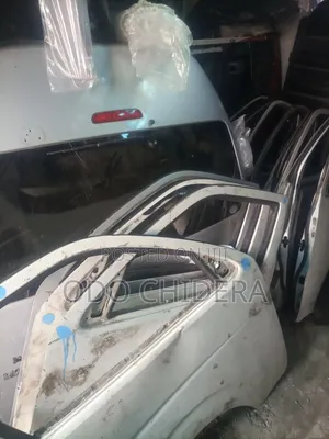 Door Hiace