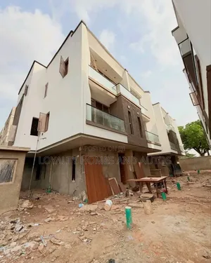 4bdrm Duplex in Adeniyi Jones for sale
