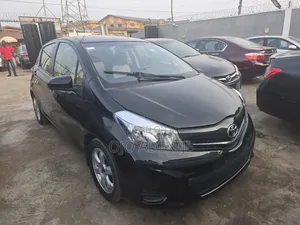 Toyota Yaris 2012 Black