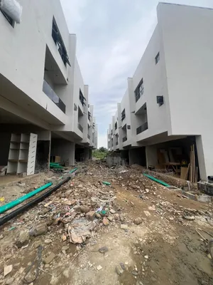 4bdrm Duplex in Surulere for sale