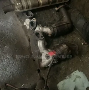 Catalyst Ford Escape 2004