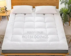 De Soft/ Fluffy Mattress Topper
