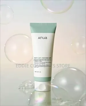 Anua Heartleaf Succinic Moisture Cleansing Foam