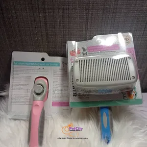 Self-Cleaning Slicker Brush!