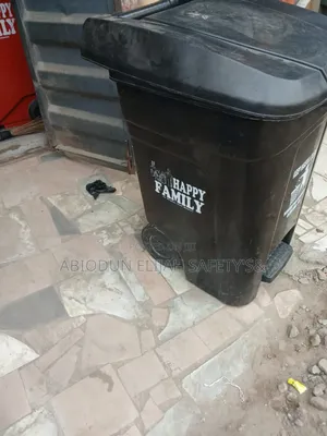 Original Quality 120l Pedal Waste Bin/Dust Bin