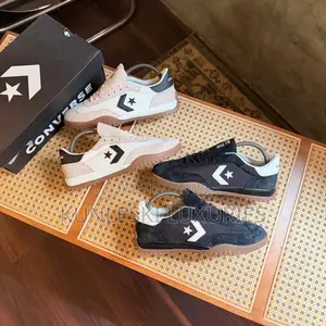 Original Converse Run Star Hike Egret Gum Sneakers