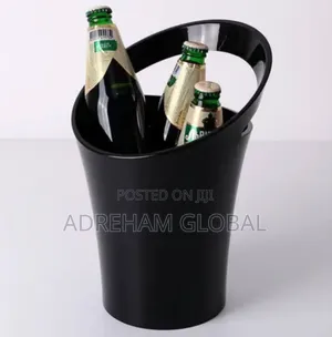 Customizable Quality Acrylic Wine Bucket.