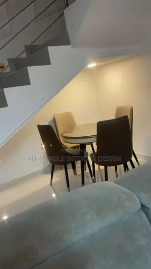 Round Table Top of Dinning Set by 4 Seater
