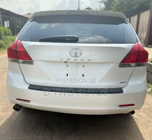 Toyota Venza V6 AWD 2010 White