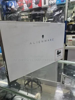 New Laptop Dell Alienware M16 R1 16GB Intel Core i7 SSD 1T
