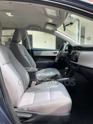 Toyota Corolla LE ECO Premium (1.8L 4cyl CVT) 2016 Gray