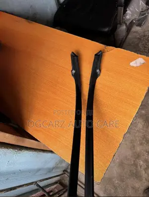 Windscreen Chrome / Pillar Chrome Is250 Available