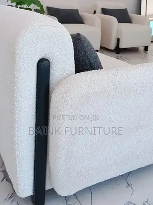 Bain’S Interior Sofa