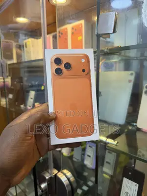 New Apple iPhone 17 Pro Max 256 GB Orange