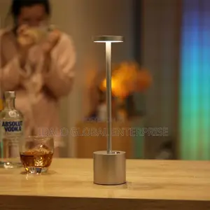 Rechargeable Bar/Restaurant Table Lamp