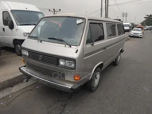 Volkswagen Transporter 2005 Grey