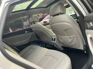 Hyundai Sonata Limited 4dr Sedan (2.4L 4cyl 6A) 2015 Silver