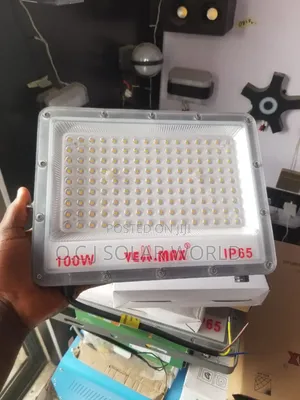 Vellmax Electric Floodlight 100watts