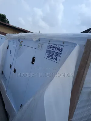 Sp200kva Perkins Diesel Soundproof Generator 2years Wty