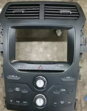 Factory Followcome Radio Chrome Ford Explorer 2012 Model