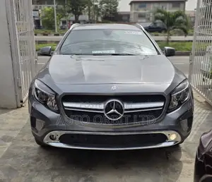 Mercedes-Benz GLA 250 2017 Gray