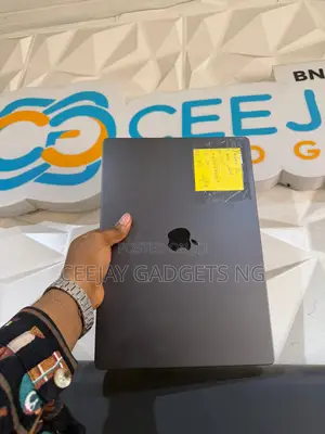 Laptop Apple MacBook Pro 2023 M3 Pro 16-inch 18GB Apple M3 Pro SSD 1T