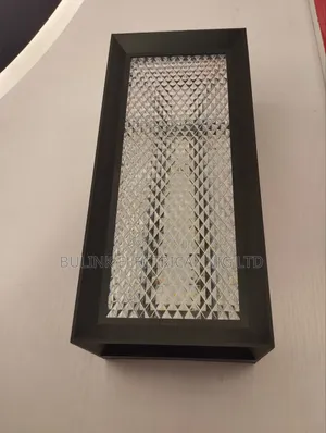 Surrounding Wall Light