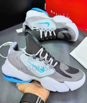 Nike Air Gym Hiking Savage Sneakers