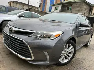 Toyota Avalon XLE Premium 4dr Sedan (3.5L 6cyl 6A) 2014 Gray