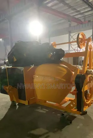 Selfload Concerte Mixer With Hoist 30meters