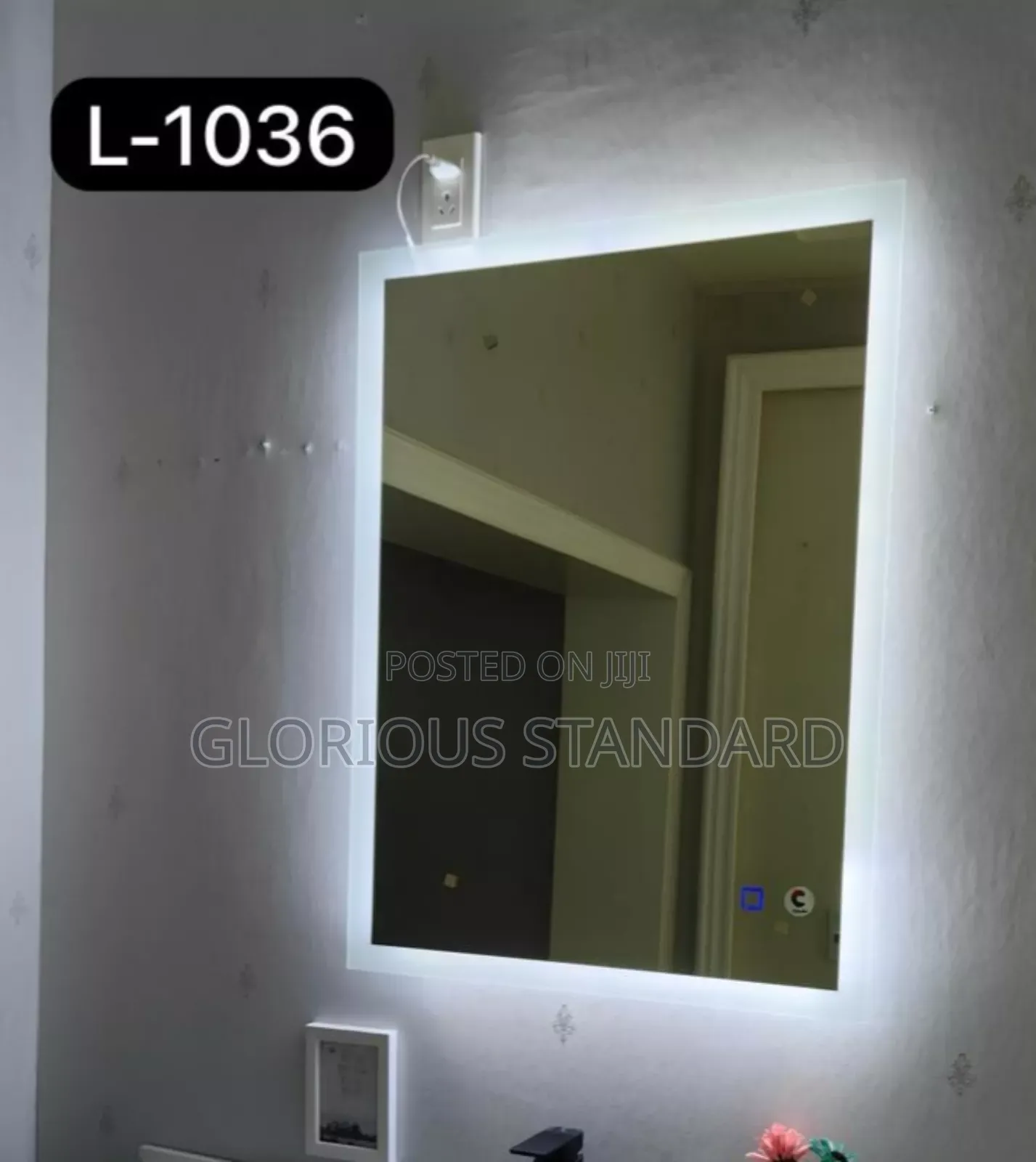 Mirror With Three Different Light Square Shape