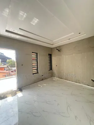 5bdrm Duplex in Ogba for sale
