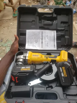 118v Cordless Dewalt Angle Grinder