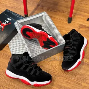 Original Air Jordan 11 Retro Bred Velvet Sneakers