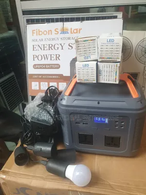 Powerful 550w Solar Generator With 50ah Battery and Solar Panel