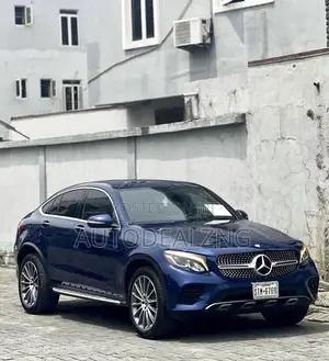 Mercedes-Benz GLC-Class 2019 Blue