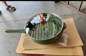 Non Stick Titanium Wok Fry Pan With Steamer