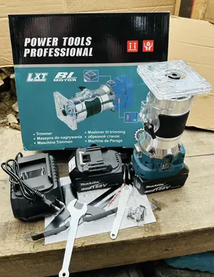 Makita Palm Router 118v