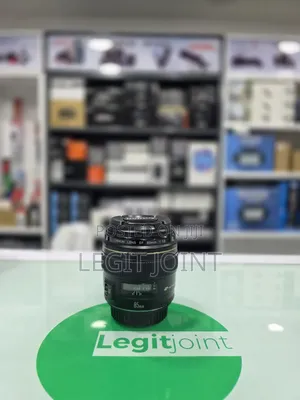 Canon Ef 85mm 1:1.8 Ultrasonic Lens
