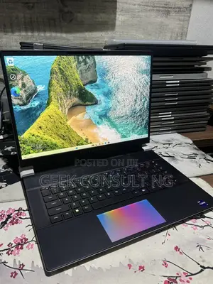 Laptop Dell Alienware x16 32GB Intel Core i9 SSD 1T