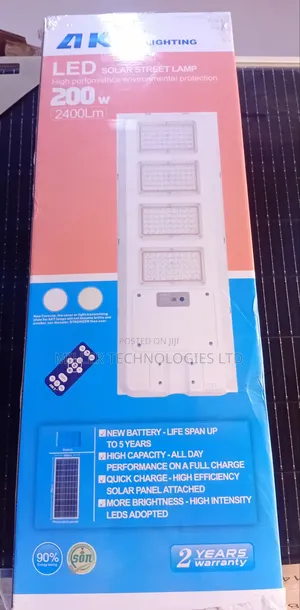 Akt Solar Street Lamp With Remote 200w