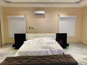 Automatic White Aluminum Roller Shutter Door