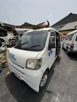 Daihatsu Hijet 2012 White