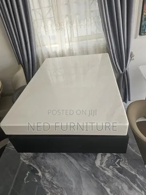 Quality Rotating Center Table Set