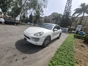 Porsche Cayenne S 2013 White