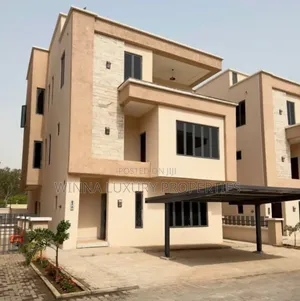 5bdrm Duplex in Wuse Zone for sale