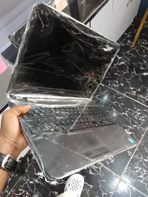 Laptop Dell 4GB HDD+SSD 500GB