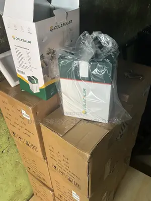Cola 1000 , 1kwh Lithium Battery Solar Generator.