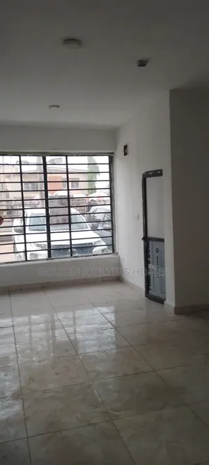Very Big Shop for Rent. Good for Super Marker